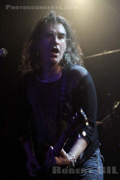 NEW MODEL ARMY - 2009-12-18 - PARIS - La Maroquinerie - 